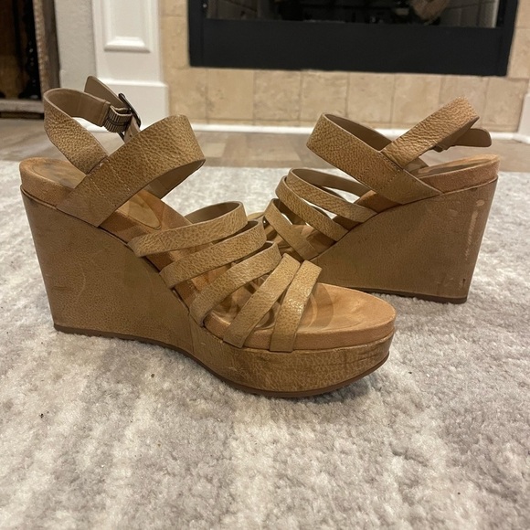 Eileen Fisher Strappy Platform Wedge - Picture 1 of 7